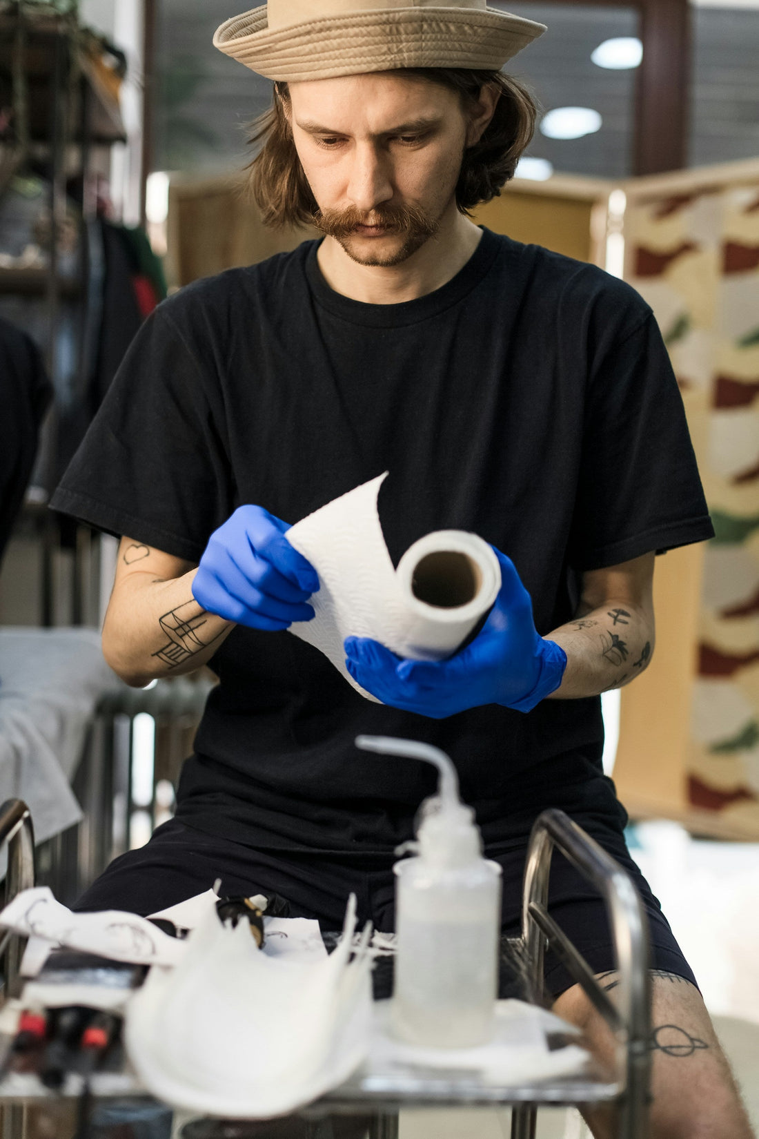 Tatouage et hygiène : le bon liquide fait toute la différence